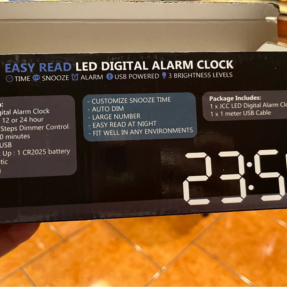 Alarm clock - Picture 4 of 4